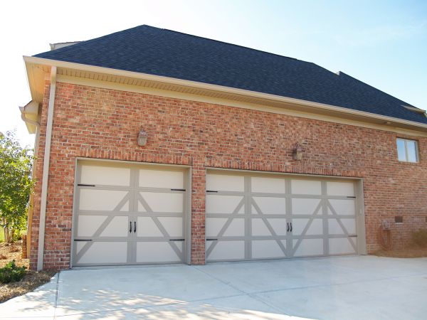 Garage Downspout Repair in Circleville